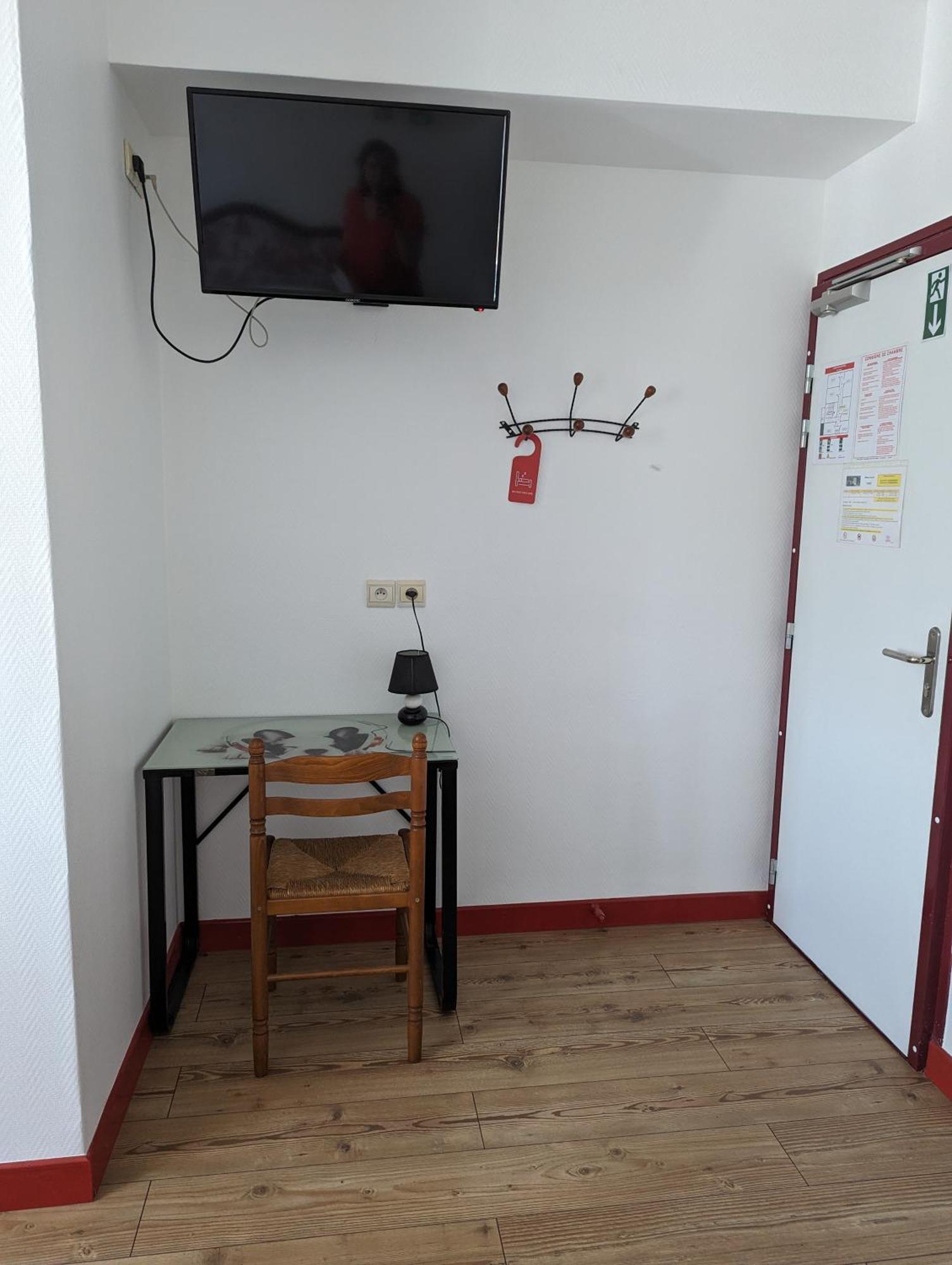 Auberge Des Pins 오브나 외부 사진