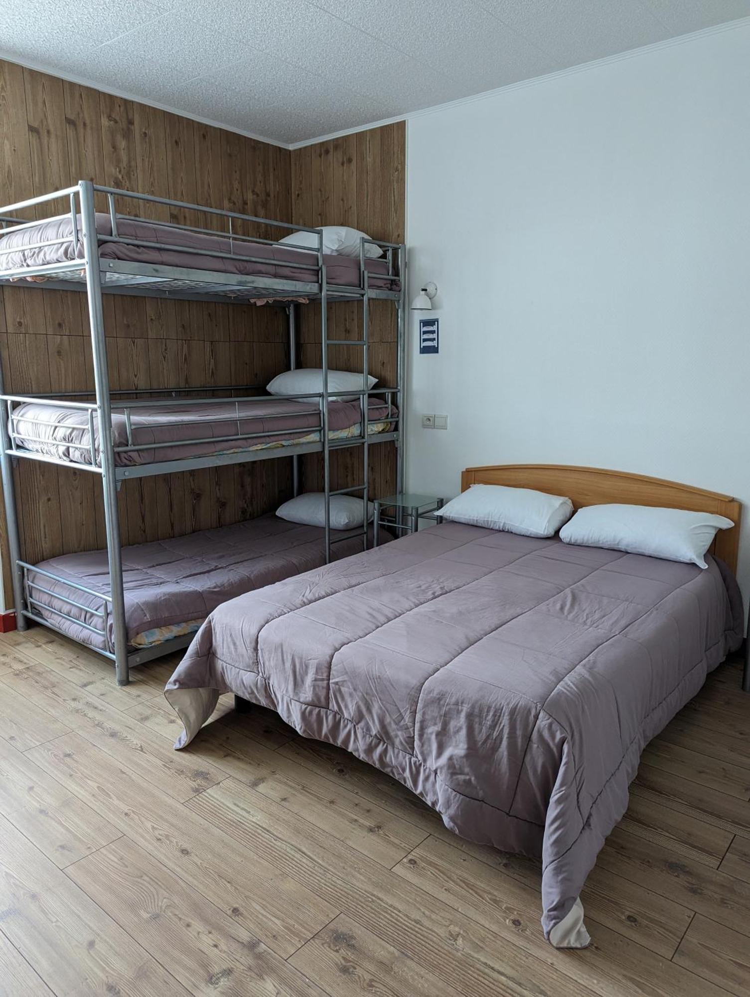 Auberge Des Pins 오브나 외부 사진