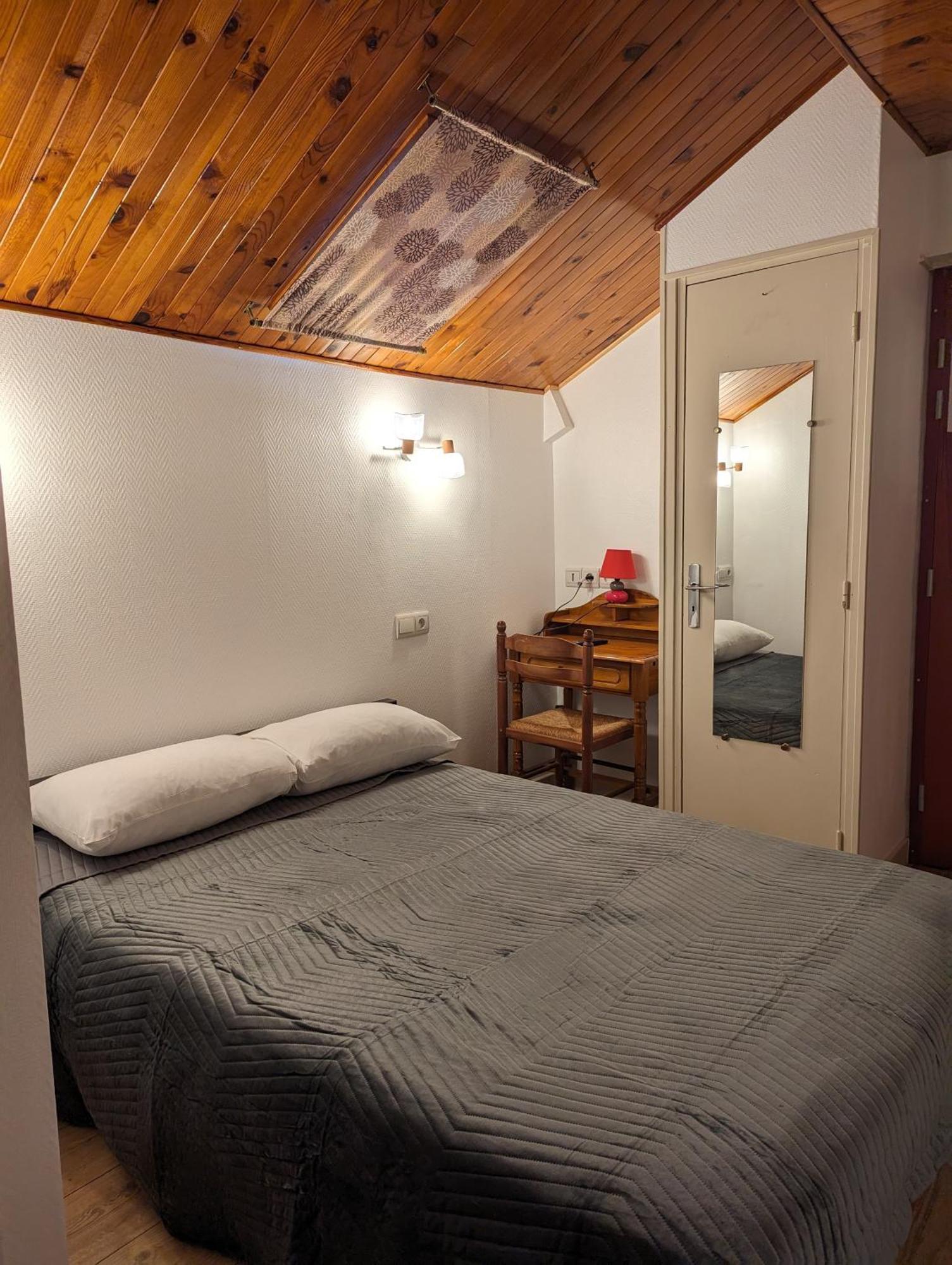 Auberge Des Pins 오브나 외부 사진