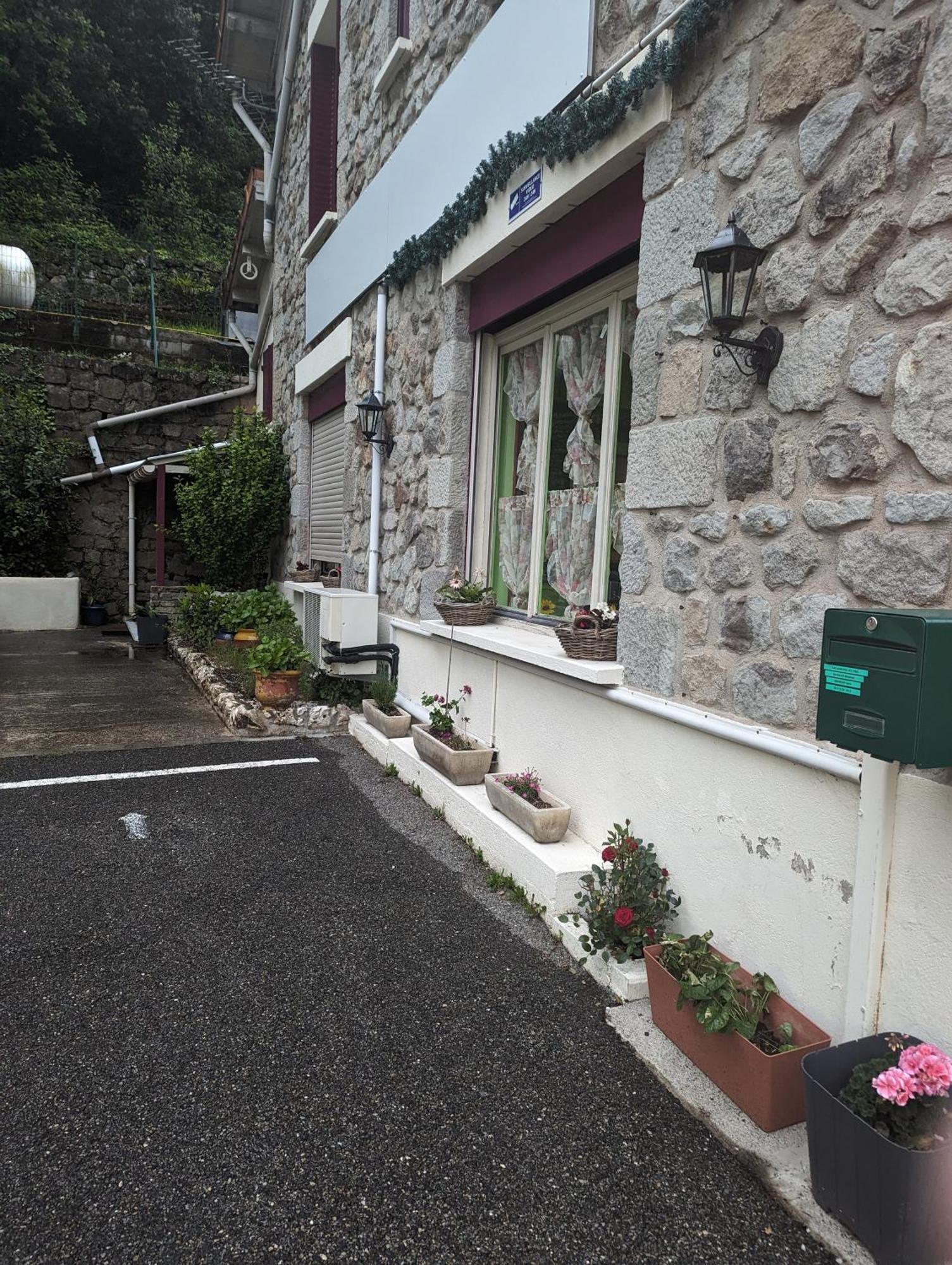Auberge Des Pins 오브나 외부 사진