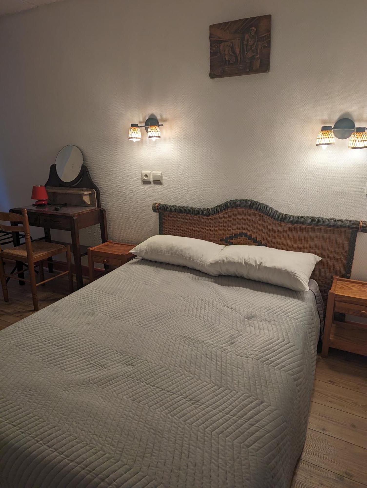Auberge Des Pins 오브나 외부 사진